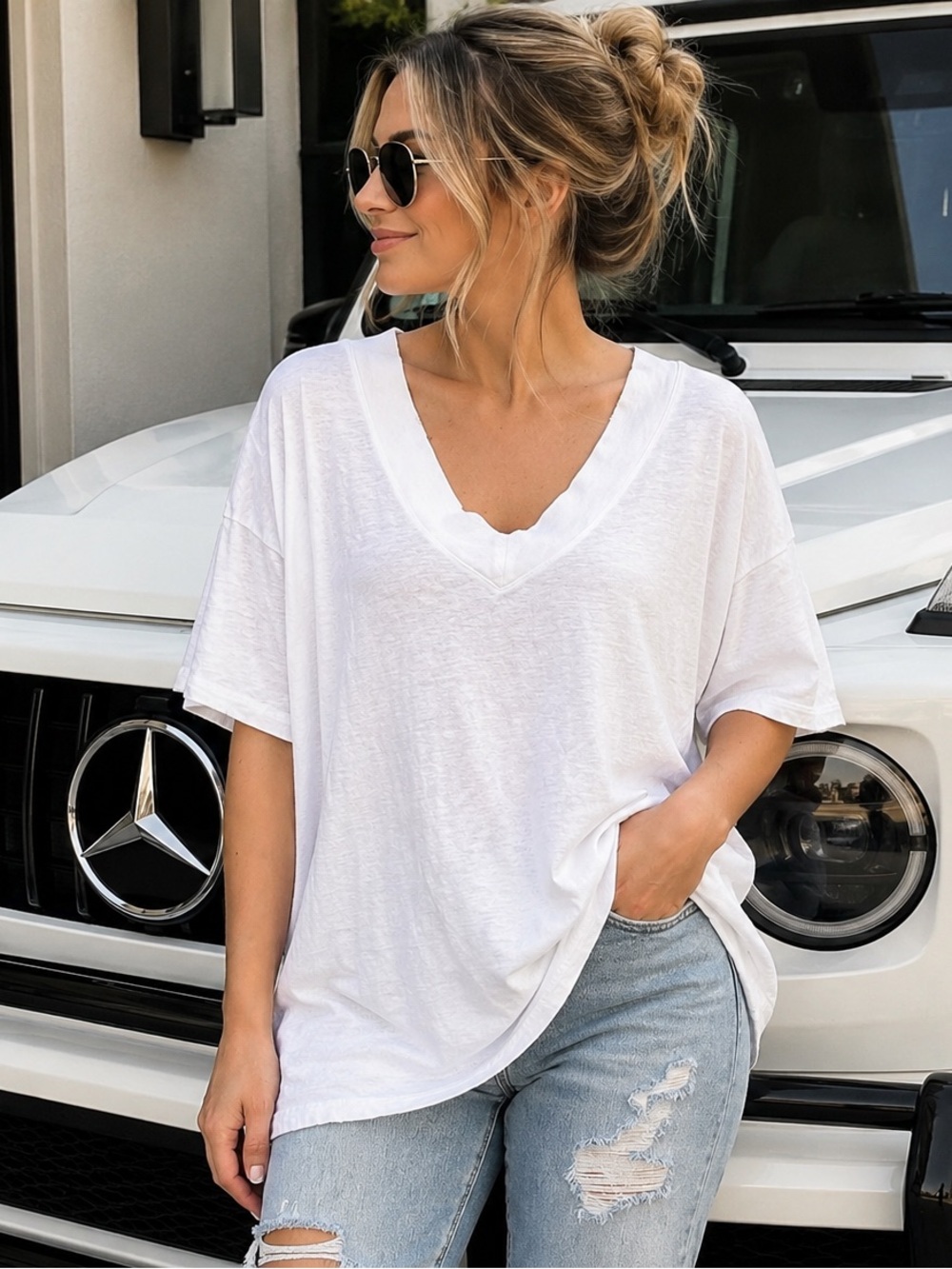 AERIE Oversized V- Neck White Short Sleeve Tee Shirt - Size Small